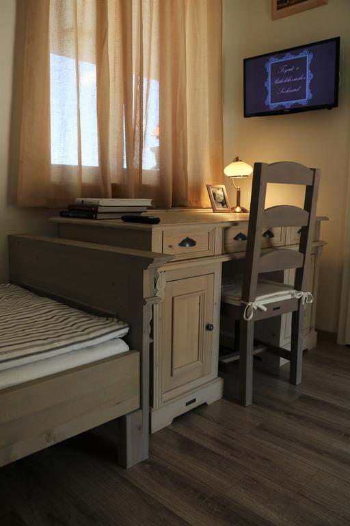 Bed and Breakfast Fogado A Patkolokovacshoz Vendeghaz Сексард Экстерьер фото